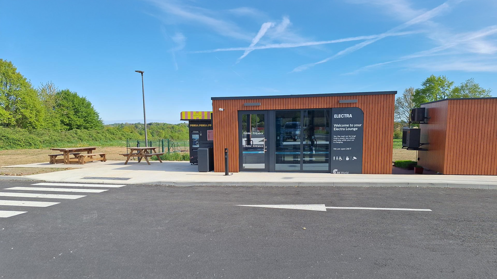 bk World Electra Salon-la-Tour